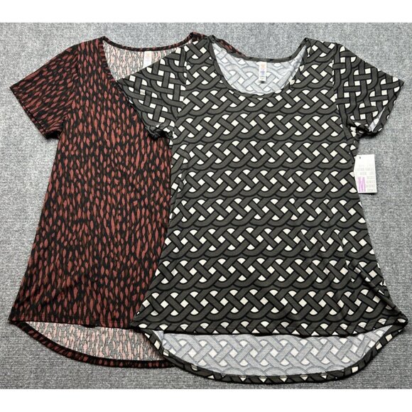 LulaRoe Lot of 2 Classic T-Shirt Womens M Multicolor Geometric Short Sleeve New - Picture 1 of 7